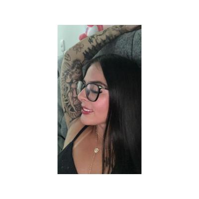 HELLEN JOVENCITA COLOMBIANA