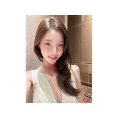 ASIATICAS JOVENES Y GUAPAS EN USERA