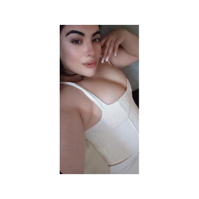 Masajista curvy española