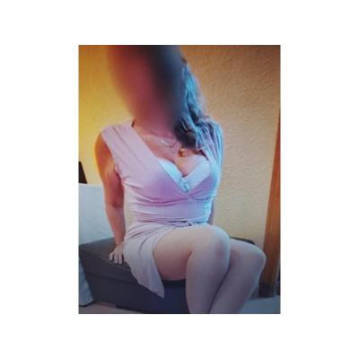 CHICA QUIROMASAJISTA CÁDIZ