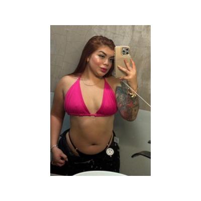 MUJER DISCRETA MUY JUGUETONA EN LA CAMA