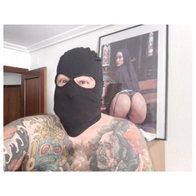 Hombre €€€ busca chica 18-26