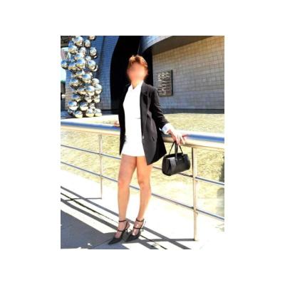 NOELIA. 23 AÑOS. TEL 944436785