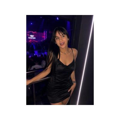 JOVENCITA CON GANAS DE FOLLAR