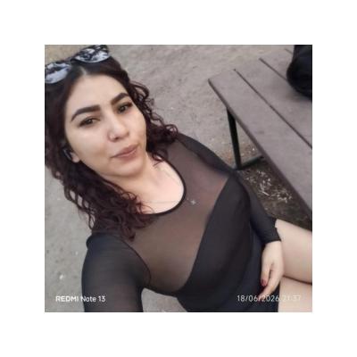 SIEMPRE MOJADITA Y APRETADITA