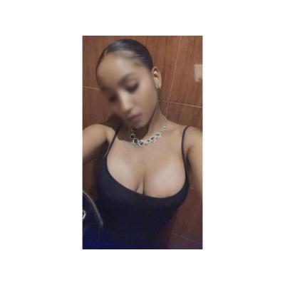 ESTOY CACHONDA LLAMA ESPERO MOJADITA
