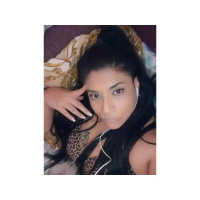 PAOLA HERMOSA COLOMBIANA RECIEN LLEGADA
