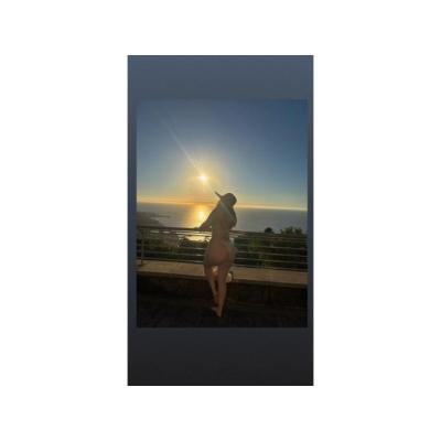 SOLO SALIDAS  VALENTINA BELLA LATINA ARDIENTE