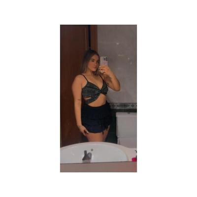VEN DISFRUTA MIS CURVAS Y SENOS