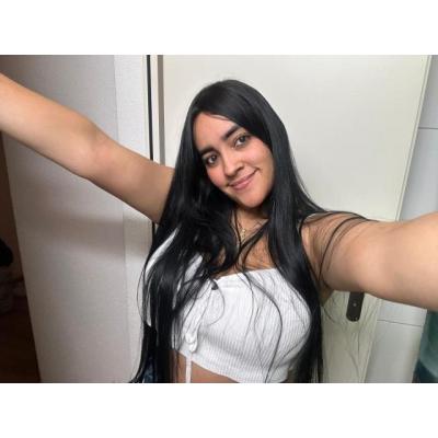 Carolina tu colombiana cachonda. . .
