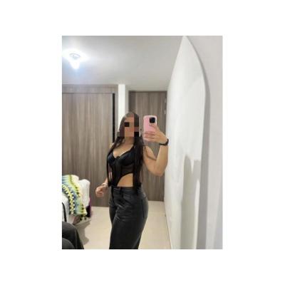 chica española y andaluza
