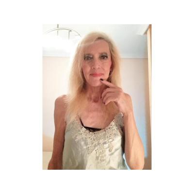 ABUELA CACHONDA ESPAÑOLA FIESTERA
