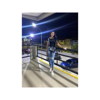 VENEZOLANA, 24H FIESTERA VIENES?