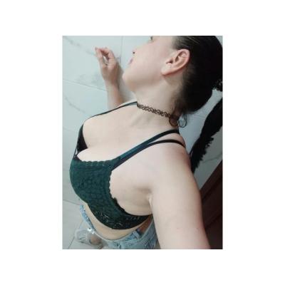 LATINA ARDIENTE  PRIMERA VEZ EN BURRIANA