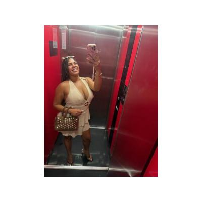 VEN CHUPAME EL COÑO Y DEJAMELO MOJADITO BEBE