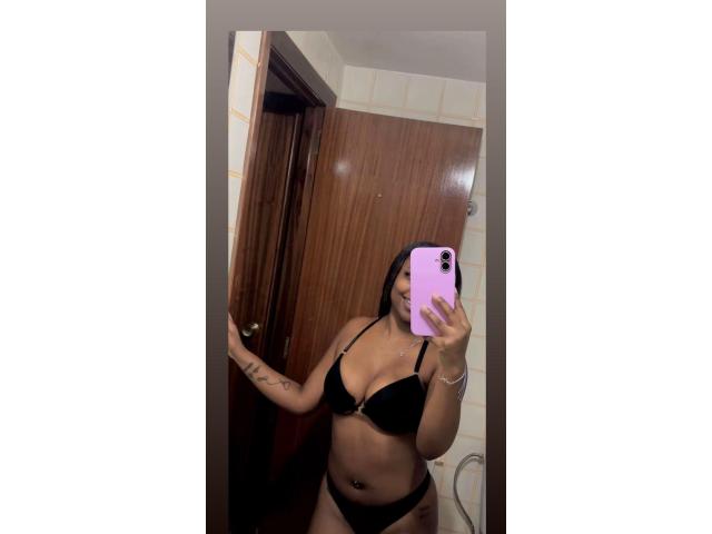 HERMOSA MORENA PLACENTERA