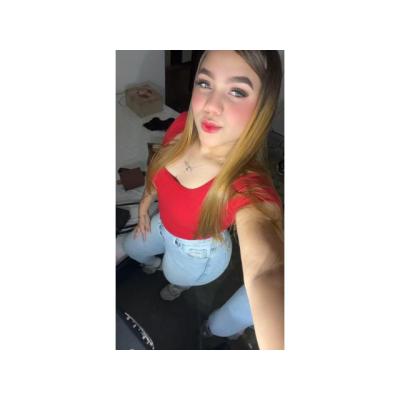 ESTOY MUY CACHONDA QUIERO UNA POLLA