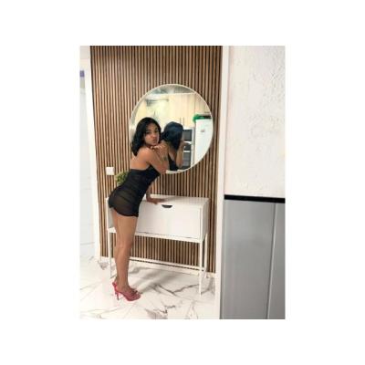 Jovencita cachonda nueva en LLORET DE MAR