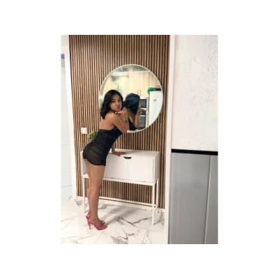 Jovencita cachonda nueva en LLORET DE MAR