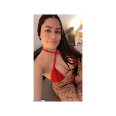 PAOLA. HERMOSA LATINA