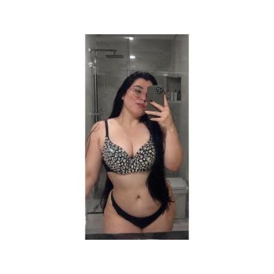 BLANQUITA EN BUSCA DE UNA BUENA FOLLADA