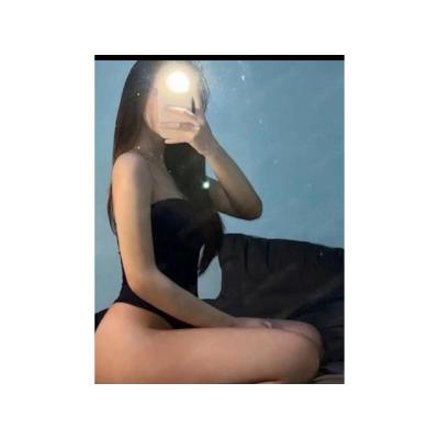 jovencita implicada y muy discreta