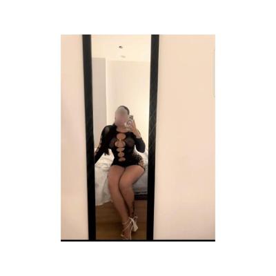 CULONA Y CALIENTE , MUJER DIVINA COMPLACIENTE