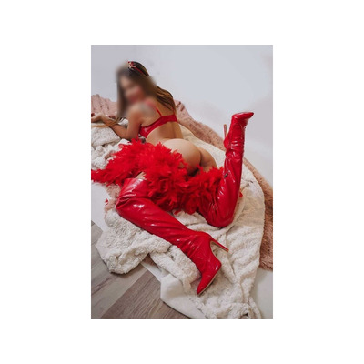 DULCE JOVEN SEXY CON CURVAS