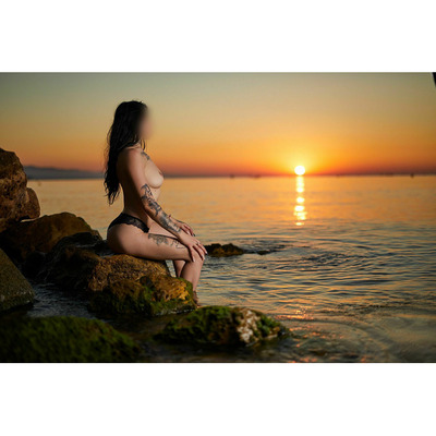 CON BEA SOLO PENSARÁS EN SEXO