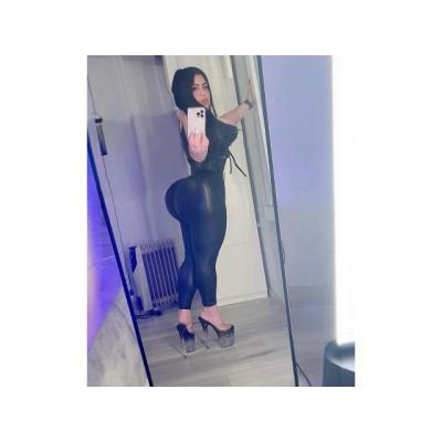 ERIKA colombiana sensual exótica explosiva