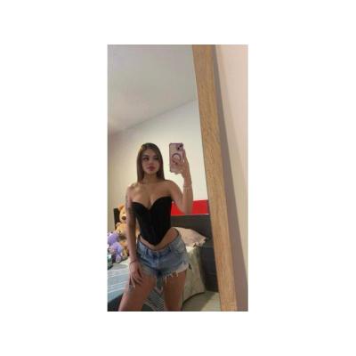 Doy trato de novios soy muy dulce