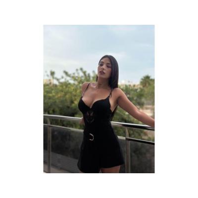 VALENTINA TOTAL DE CARISMA Y BELLEZA 24HRS
