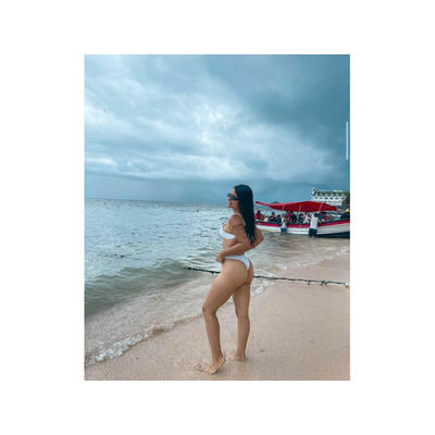 Escort Latina jovencita