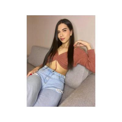 AMANDA, TEEN ALOCADA Y DIVERTIDA.