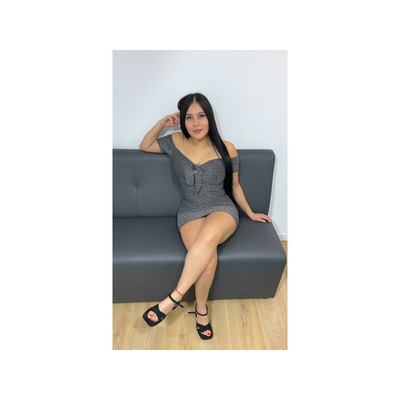 HERMOSA UNIVERSITARIA ARDIENTE Y CARIÑOSA