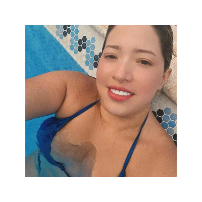 rubia muy putita y ardiente