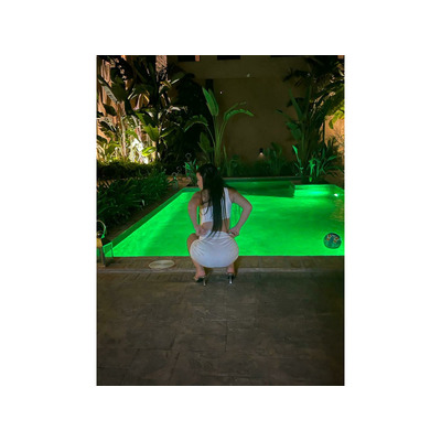 MODELO SENSUAL, JOVEN Y CARIÑOSA