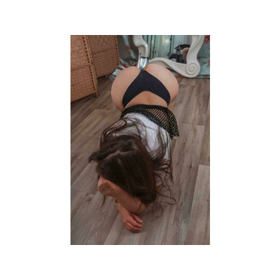 EMMA MUY CARIÑOSA Y JUGUETONA