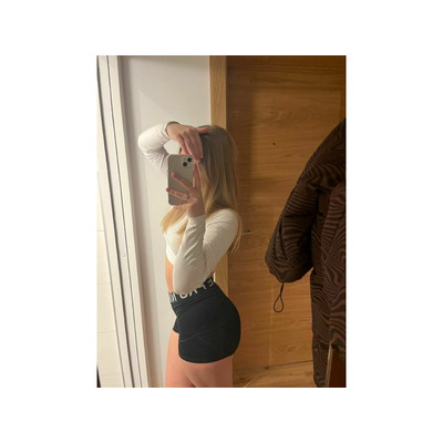 LATINA SEXY Y ARDIENTE