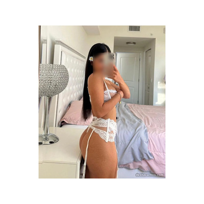 ESTUDIANTE SUPER CARIÑOSA Y DIVERTIDA