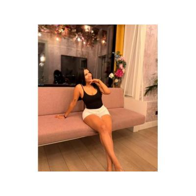 SARA EXPERTA JOVENCITA TETONA Y CULONA