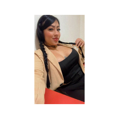 DESLUMBRANTE FLACA APASIONADA. . . SALIDAS