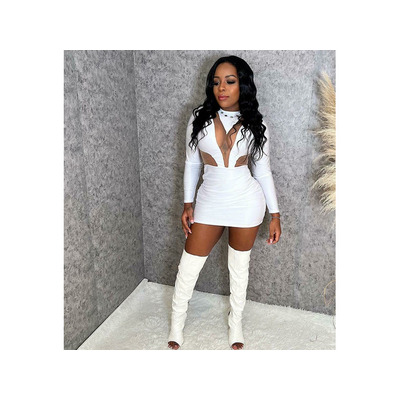 VIOLETA LA MORENA DE TUS DESEOS