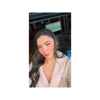 LATINA HERMOSA Y COQUETA