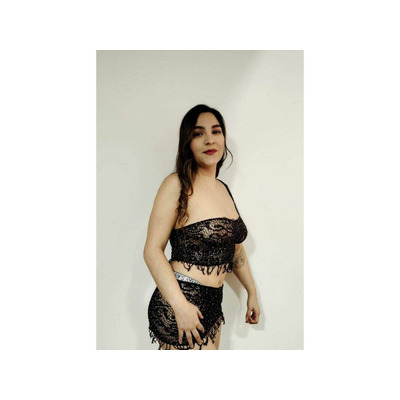 TU CHICA IMPLICADA Y TRAVIESA EN AZLIRA. !