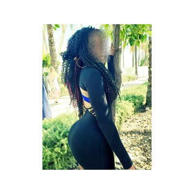 mujer super dotada latina.