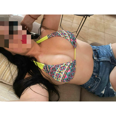 CUERPO DE DIOSA Y ROSTRO ANGELICAL