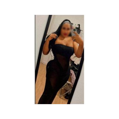 SENSUAL MORENA EN ELDA . . . SALIDAS