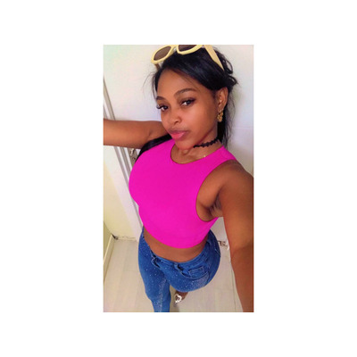 Bombón latino para una cita exclusiva