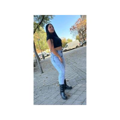 LAURA INCREIBLE  FIESTERA 24HS